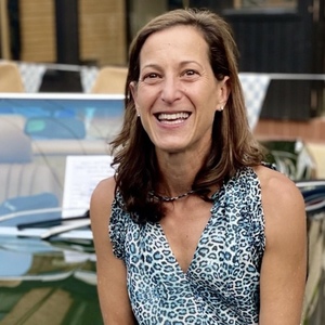 Liz Caplan